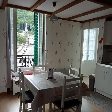 Lutins Gentianes Apartment *